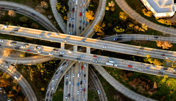 How to Drive Safely on a Fast-Moving Highway